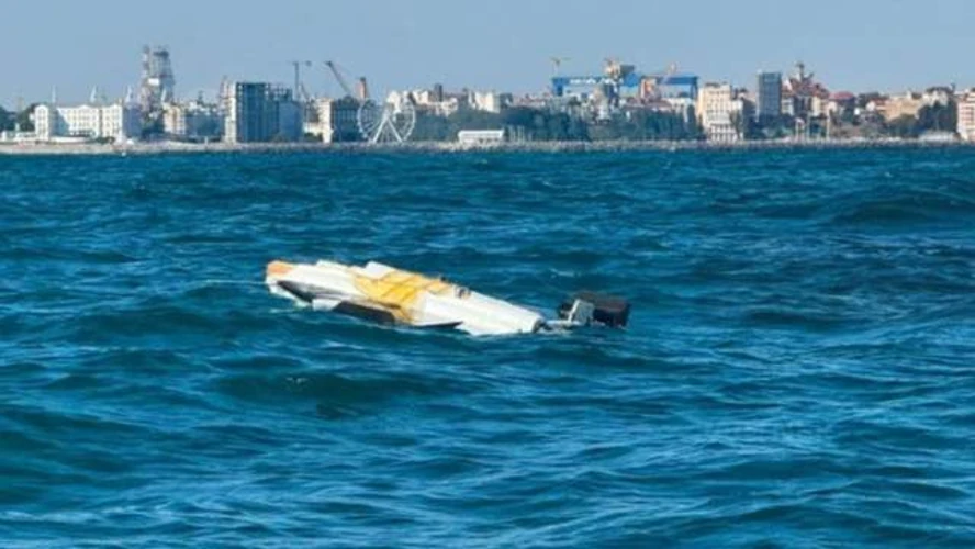 Хронологія двох знахідок у Констанці: дрон біля Томіса і циліндр на пляжі