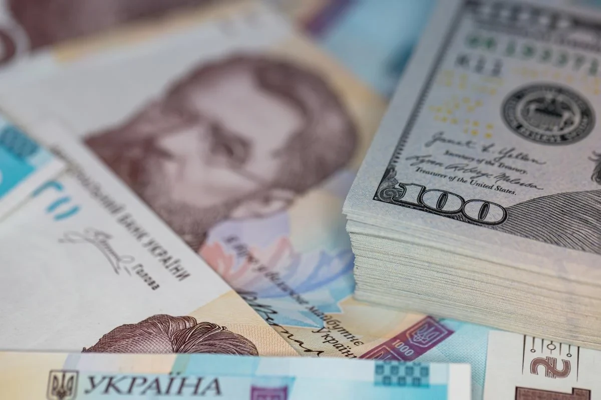 Курс долара та євро в обмінниках і офіційний курс НБУ на 20 вересня