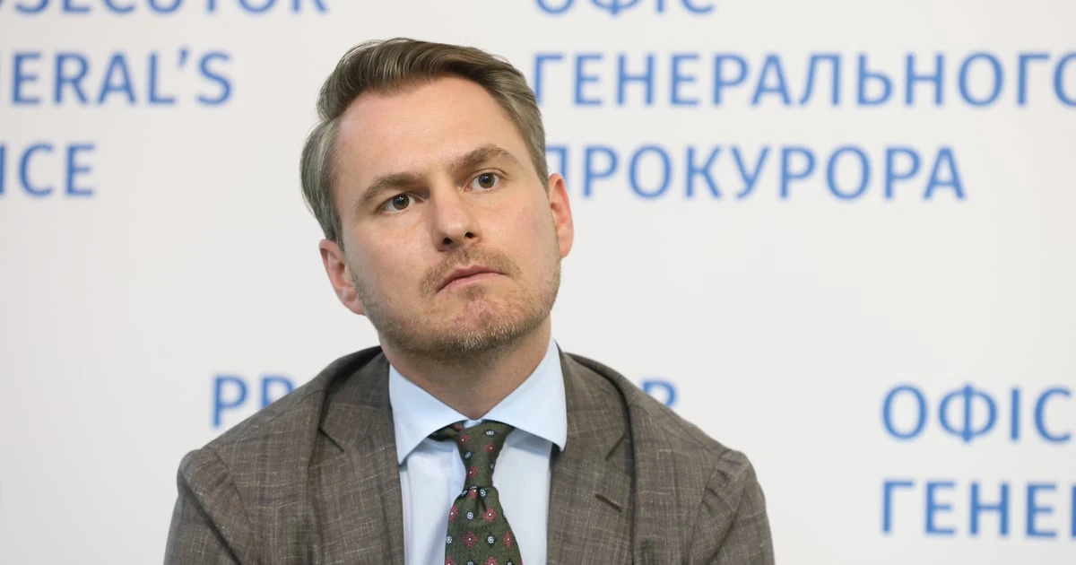 Хроніка відсторонення Кравченка: від заяви 7 вересня до указу 14 вересня