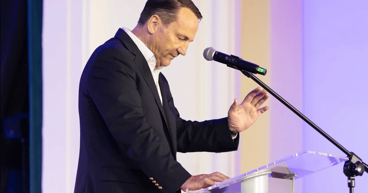 Сікорський окреслив ризики для Польщі та описав власну підготовку до криз